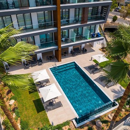 Waterside Sea View Apartments Paphos Bagian luar foto