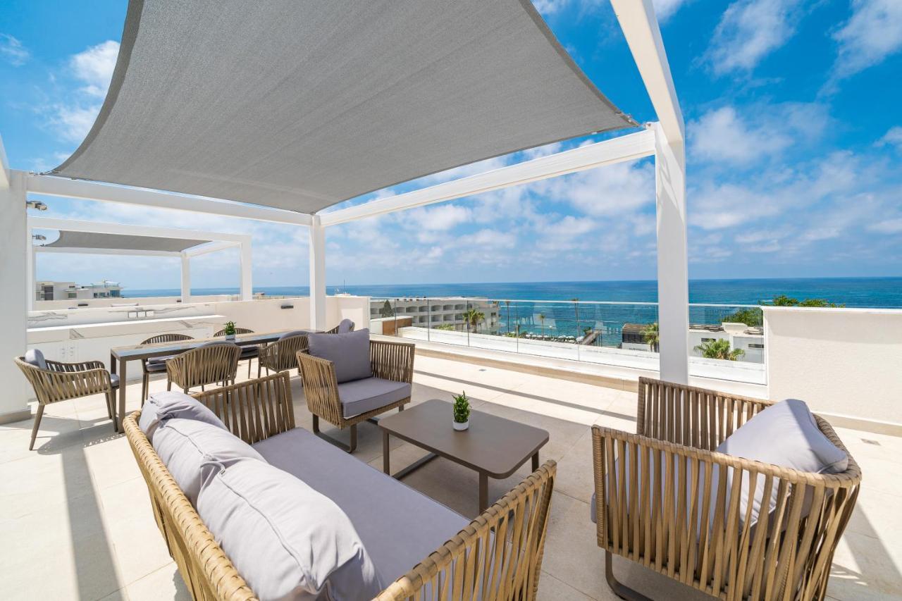 Waterside Sea View Apartments Paphos Bagian luar foto