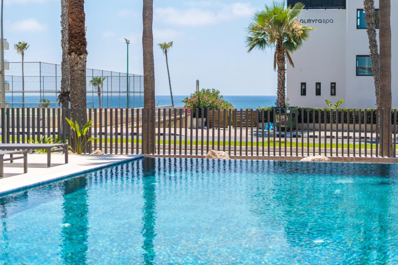 Waterside Sea View Apartments Paphos Bagian luar foto