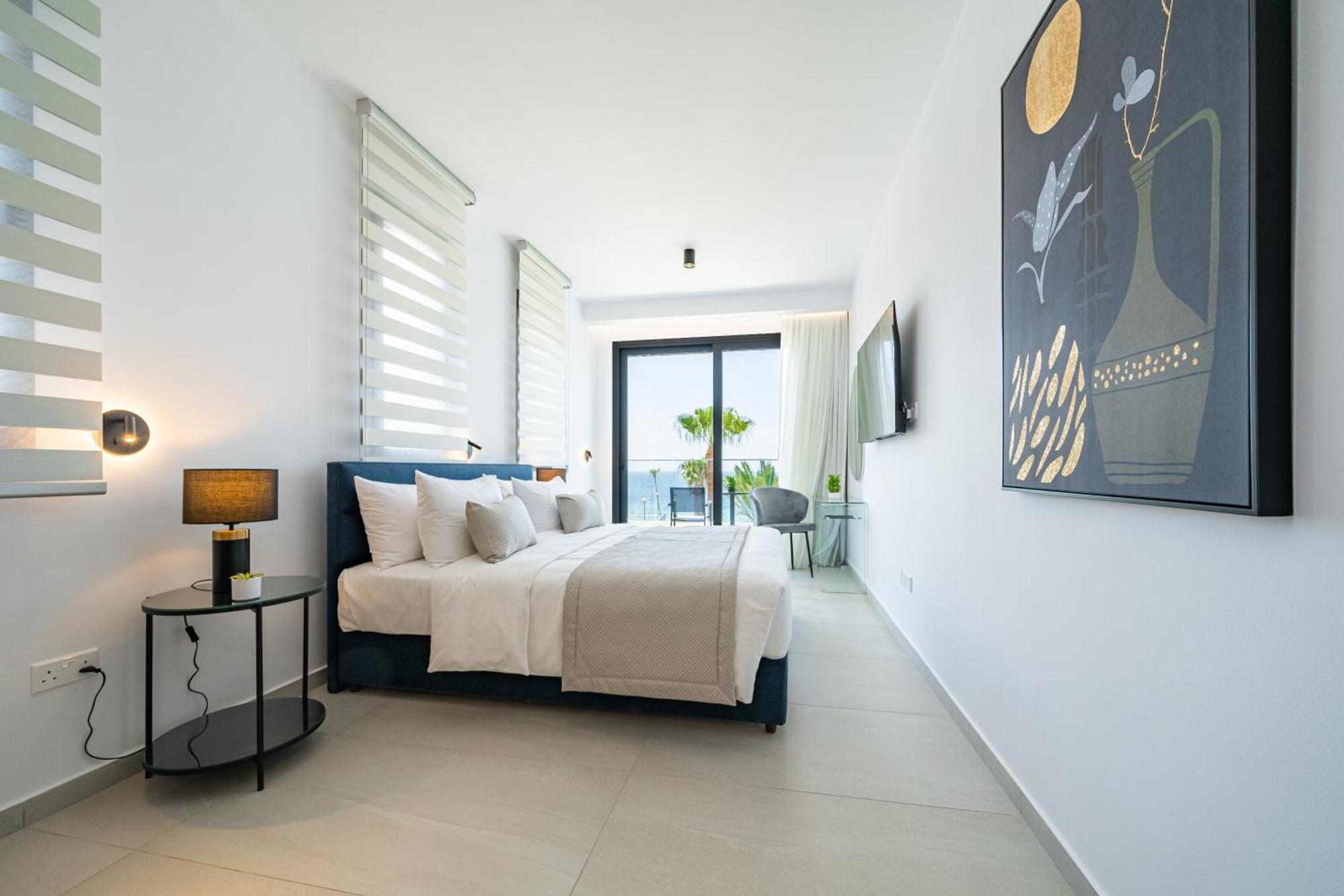 Waterside Sea View Apartments Paphos Ruang foto