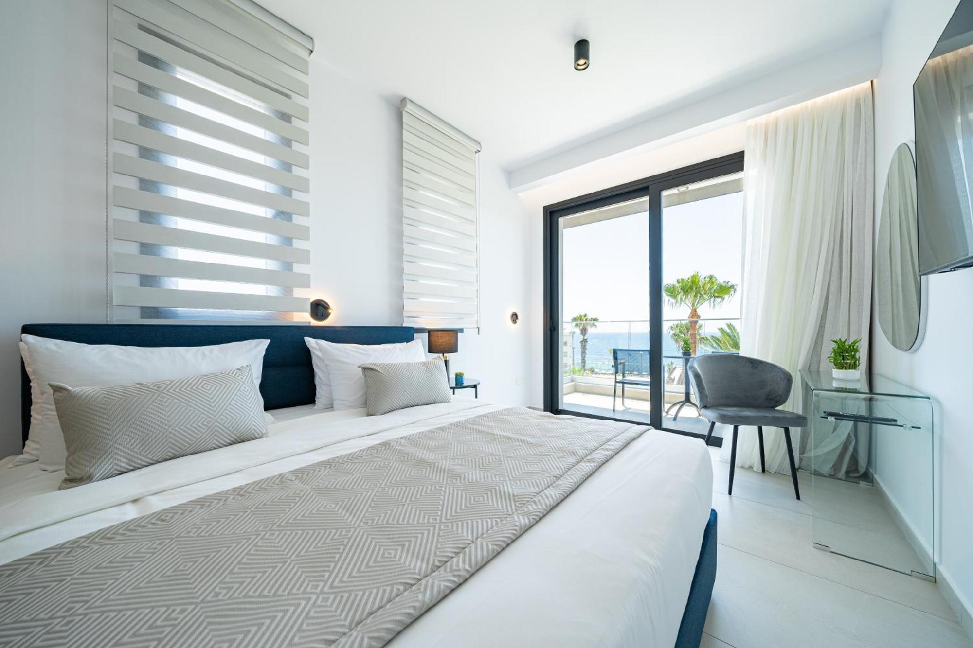 Waterside Sea View Apartments Paphos Ruang foto